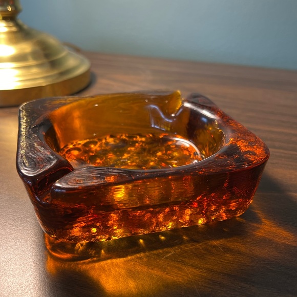 Midcentury Amber Glass Ashtray. Very thick and heavy! - Picture 2 of 6